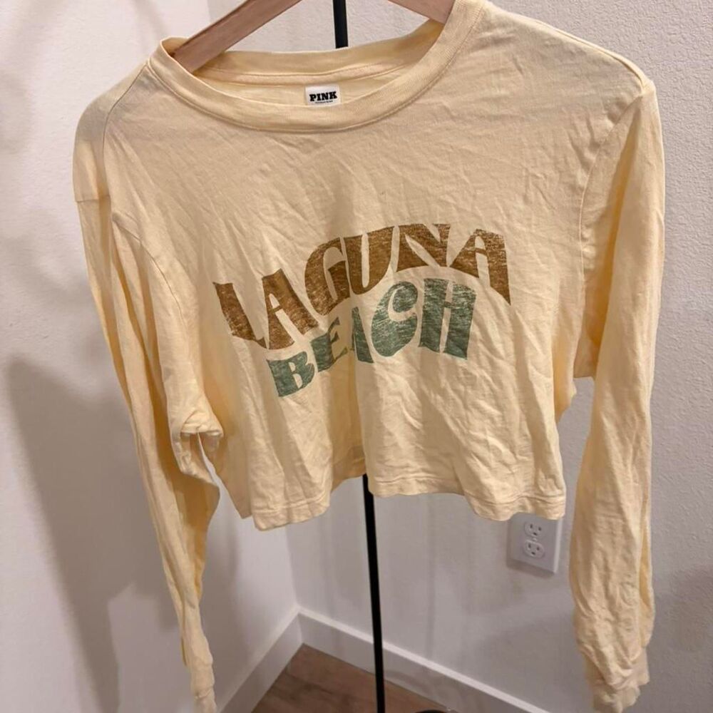PINK Victoria's Secret Laguna Beach Graphic Crop Top Long Sleeve Yellow M